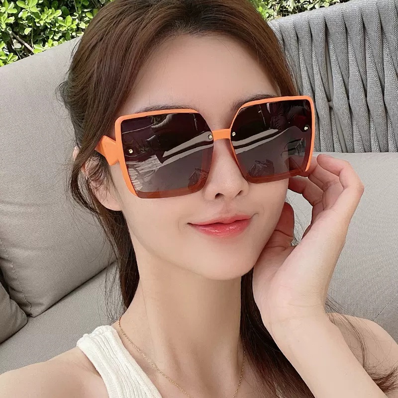Kính Mát Gọng Vuông Lớn Chống Tia UV Thời Trang Dành Cho Nữ Bảo Vệ