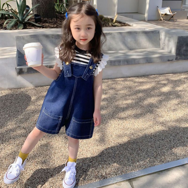 Set Áo Sát Nách Phối Quần Short Yếm Denim Phong Cách Hàn Quốc Thời Trang Xinh Xắn Cho Bé Gái