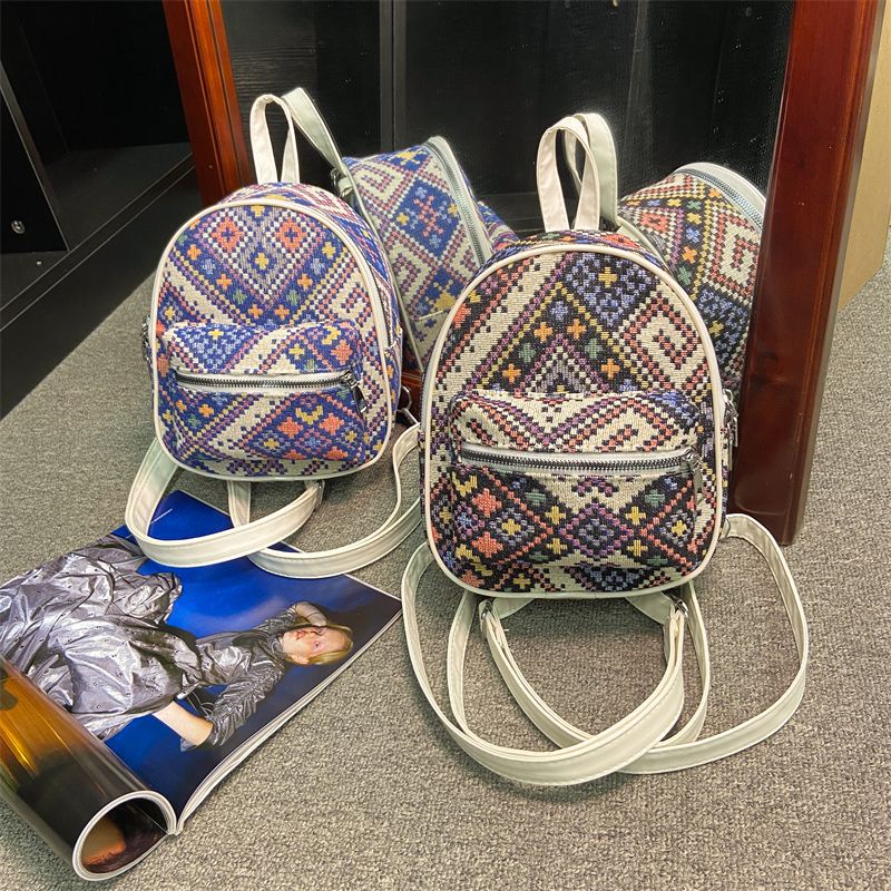 Túi Đeo Vai Thêu Họa Tiết Phong Cách Dân Tộc Độc Đáo Thời Trang Cho Nữ