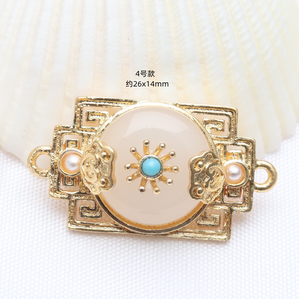 Set 5 Mặt Dây Chuyền / Vòng Đeo Tay Bằng Lụa Tráng Men Chạm Khắc Hình Hoa Đính Đá Ngọc Bích Vàng Phong Cách