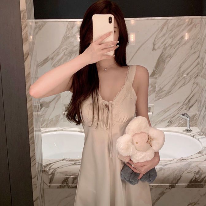 Đồ ngủ Hai Dây Màu Trắng Rượu Champagne Thắt Nơ Phong Cách Desire