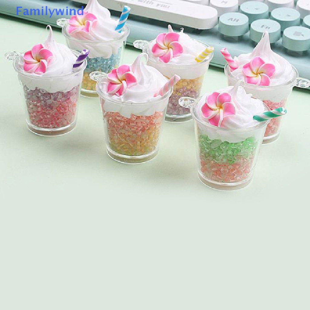 Familywind &gt; Móc Khóa Ly Tròn Màu Trơn Phát Sáng Hình Hoa Đào Hoạt Hình DIY