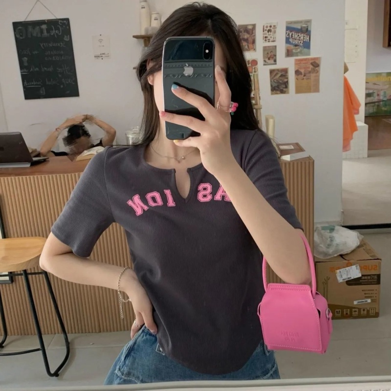 Áo Thun Tay Ngắn Cổ Chữ V In Họa Tiết Monogram Thời Trang Dễ Phối Đồ