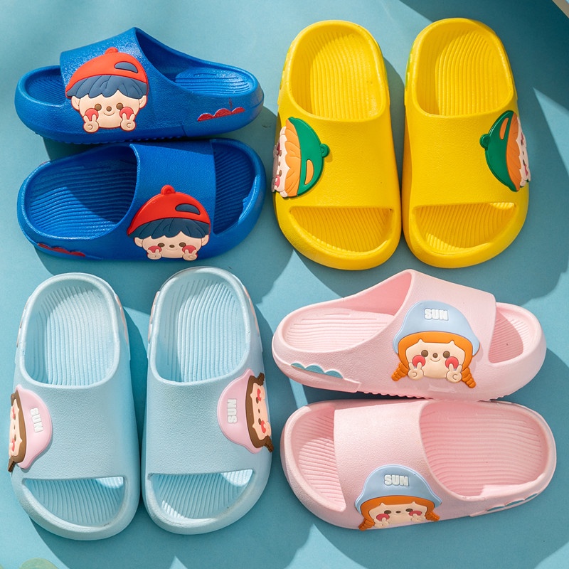 Dép Sandal Đi Trong Nhà Tắm Chống Trượt In Hoạt Hình Dễ Thương Cho Bé