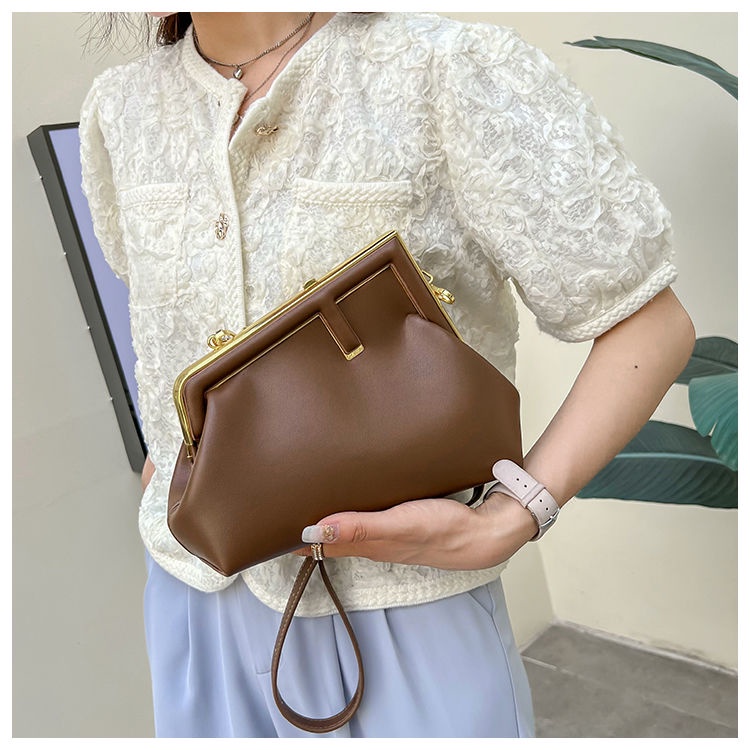 Túi Đeo Chéo Vai Thời Trang Pháp Năm Mới 2023 Sang Trọng Đơn Giản