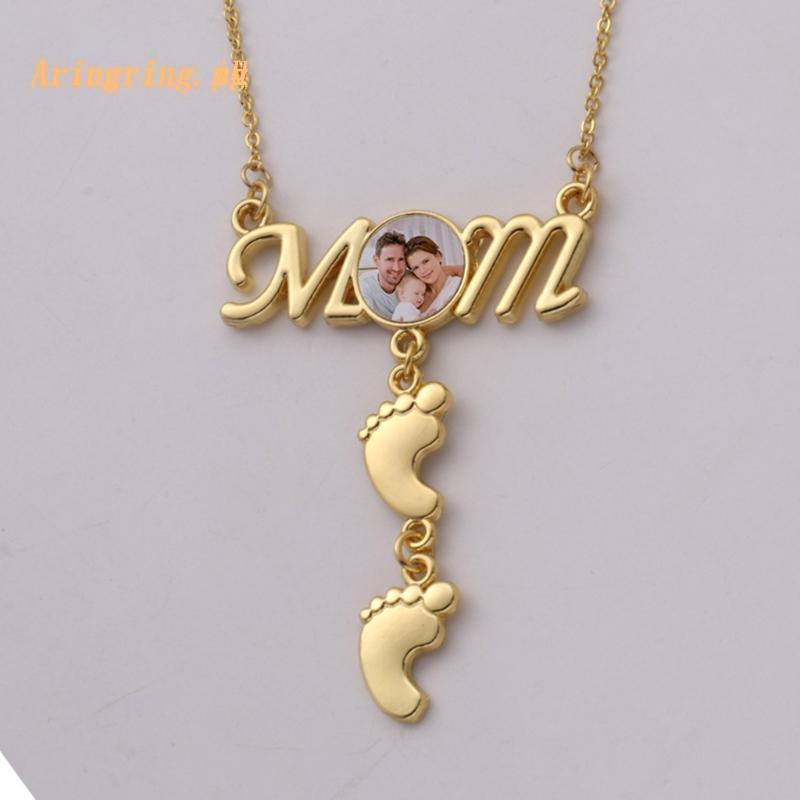 Vòng cổ Mặt Tròn In Hình Dấu Chân Mẹ