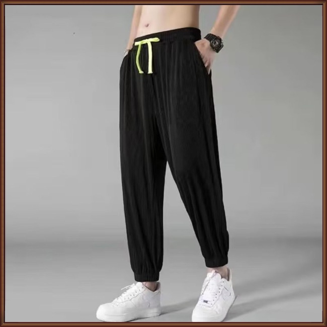 Quần Lửng Bằng Lụa Lạnh Thoáng Khí Màu Sắc Đơn Giản Cho Nam