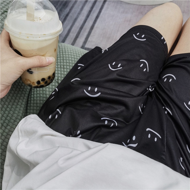 Quần Short Dáng Rộng In Hình Mặt Cười Dễ Thương Thời Trang Cho Nữ