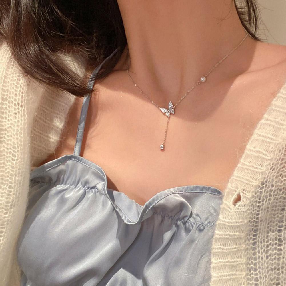 Vòng cổ Mặt Bướm Đính Đá Lấp Lánh Sang Trọng R8G2