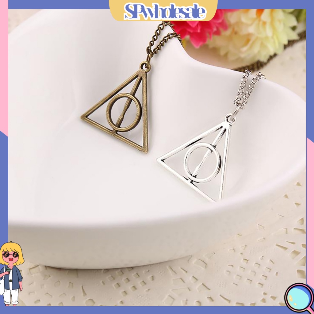 &lt;SPwholesale&gt; Vòng cổ Mặt Hình Tam Giác Rỗng Phong Cách Vintage Tinh Tế