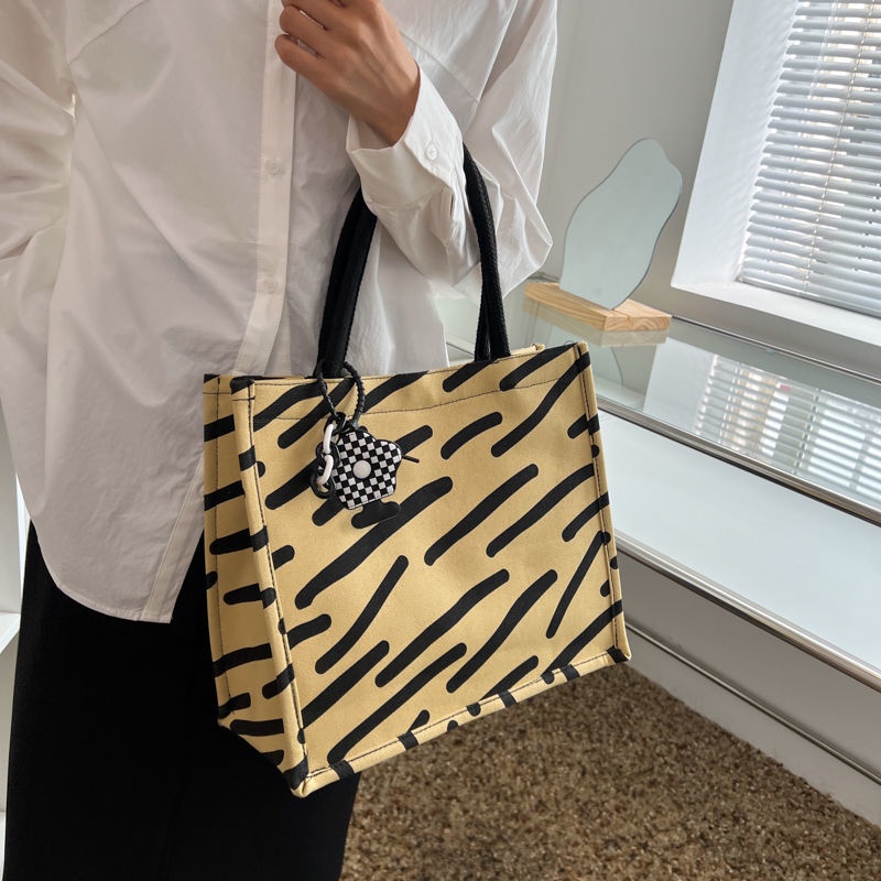 Túi Xách Vải Canvas Cỡ Lớn Thiết Kế Mới Năng Động Thời Trang Dành Cho Nữ