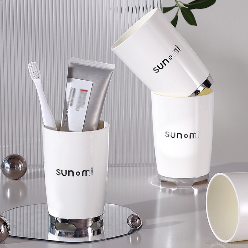 Cốc Đánh Răng Tiện Dụng Dành Cho Học Sinh