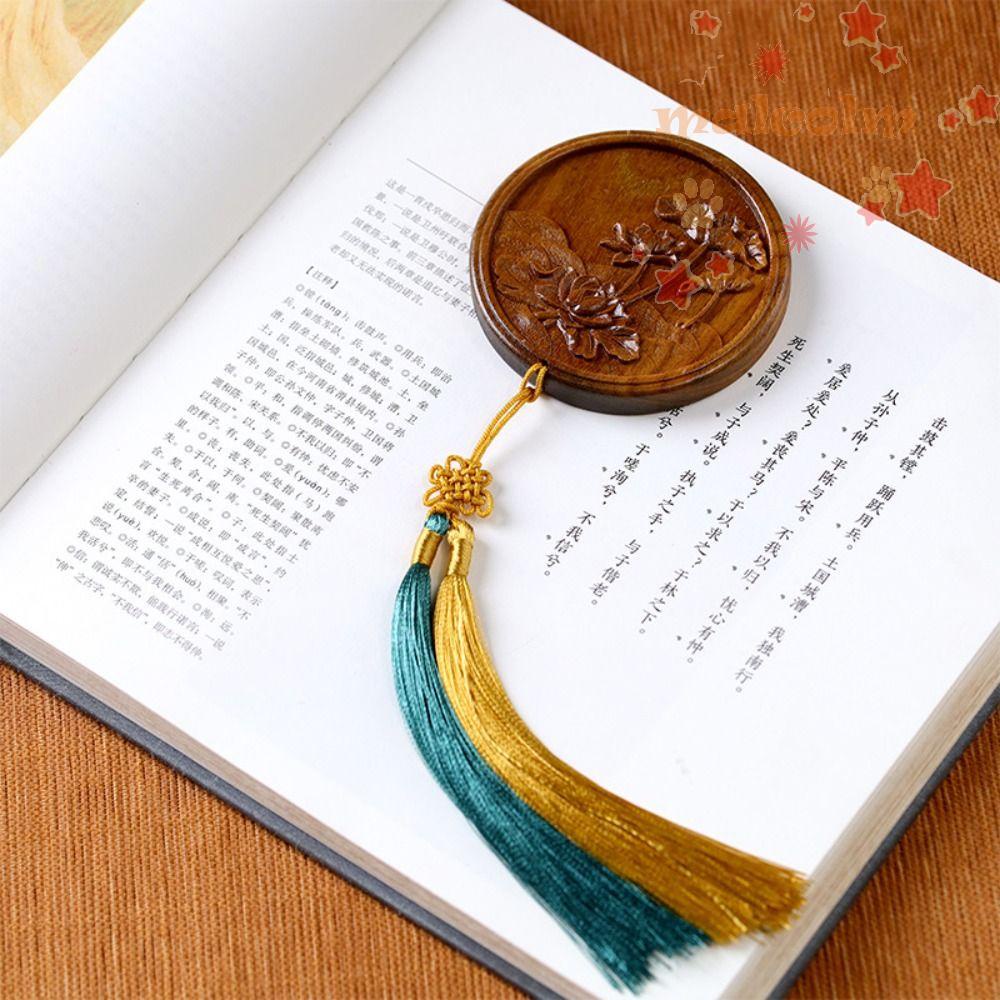 Gương Trang Điểm Mini Di Động Họa Tiết Hoa Mận Cổ Điển Có Tua Rua Cho Nữ