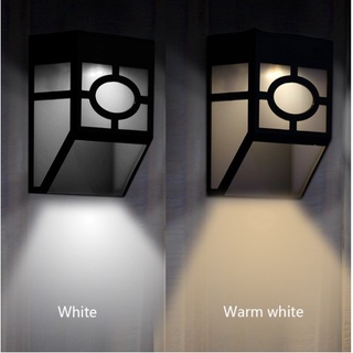 Đèn LED Năng Lượng Mặt Trời Chiếu Sáng Hàng Rào Sân Vườn