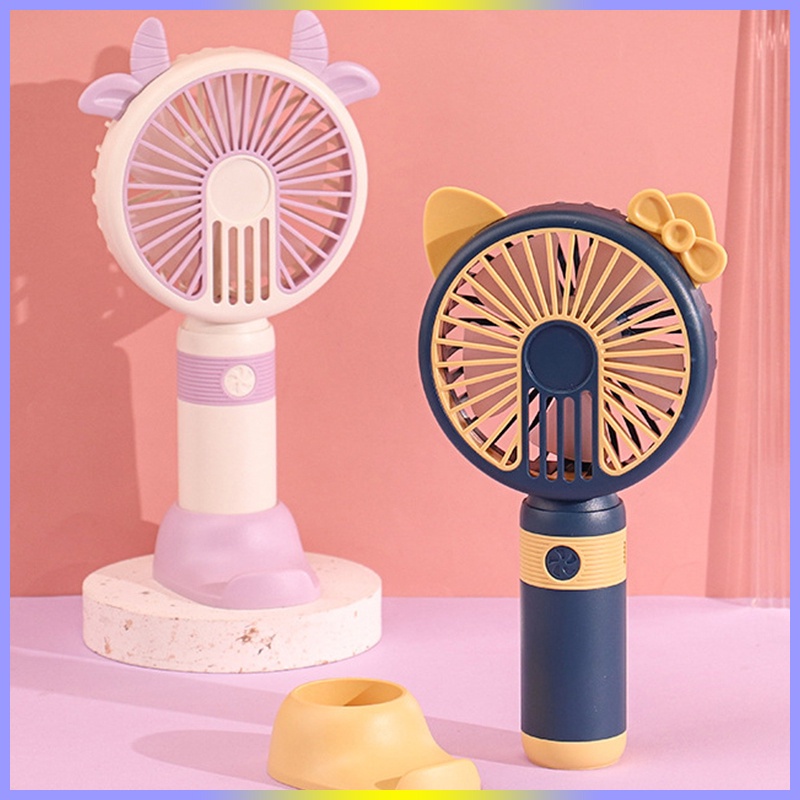 Quạt Mini Cầm Tay Tích Điện Để Bàn Nhỏ Gọn Nhiều Màu Sắc 5585