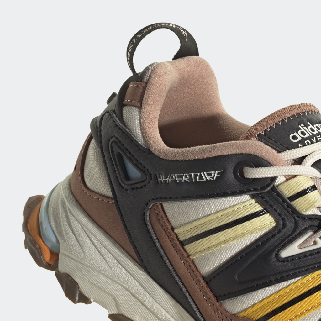adidas Phong cách sống Giày Hyperturf Adventure Unisex Đen HP2845
