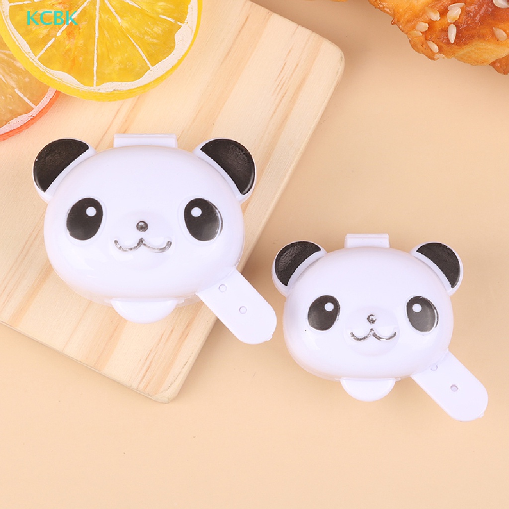 Set 2 Bình Đựng Nước Sốt Hình Gấu Trúc Dễ Thương
