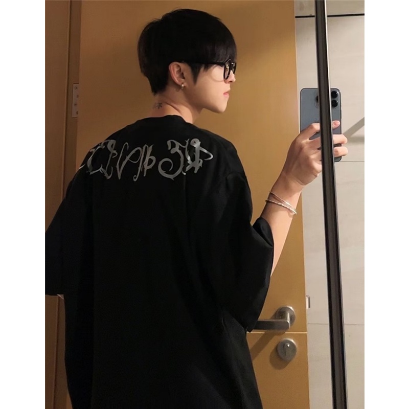 Áo Thun Da Lộn Tay Ngắn Dáng Rộng In Hình Venom Phong Cách Đường Phố Cho Cặp Đôi