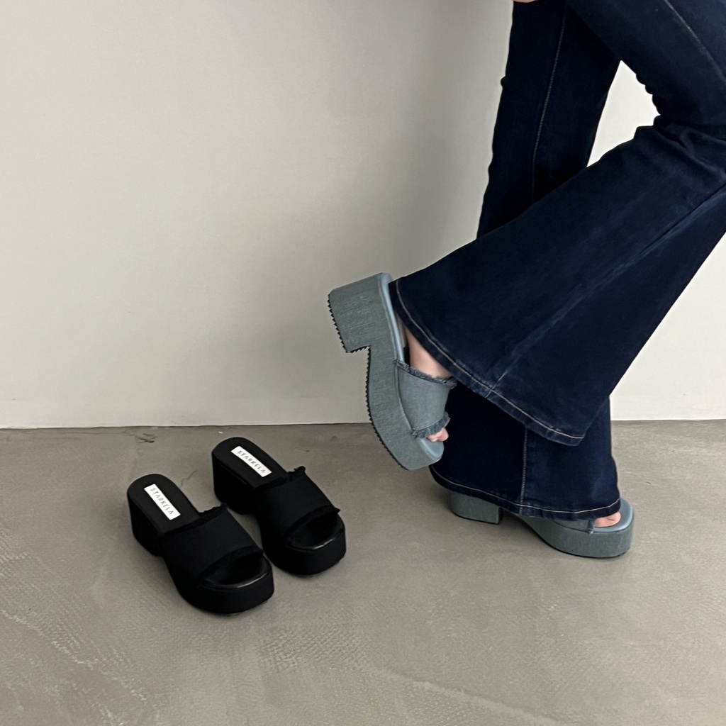 Hàng Mới Về Mới Dép Đế Xuồng Dày Chống Thấm Nước Dễ Phối Đồ Thời Trang Cho Nữ