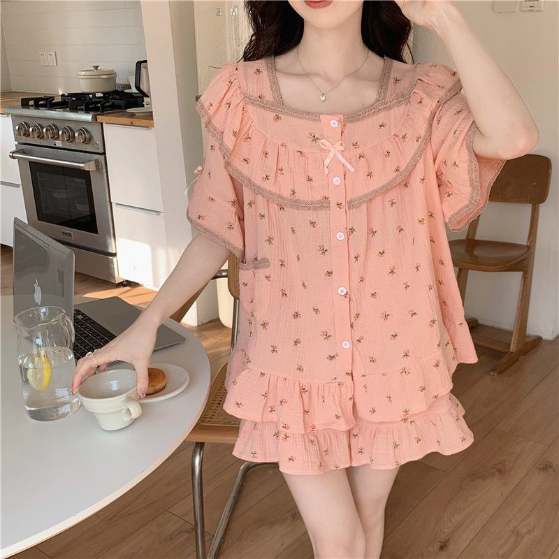 Bộ Đồ Ngủ Tay Ngắn Phối Ren Hoa Dễ Thương Dành Cho Nữ