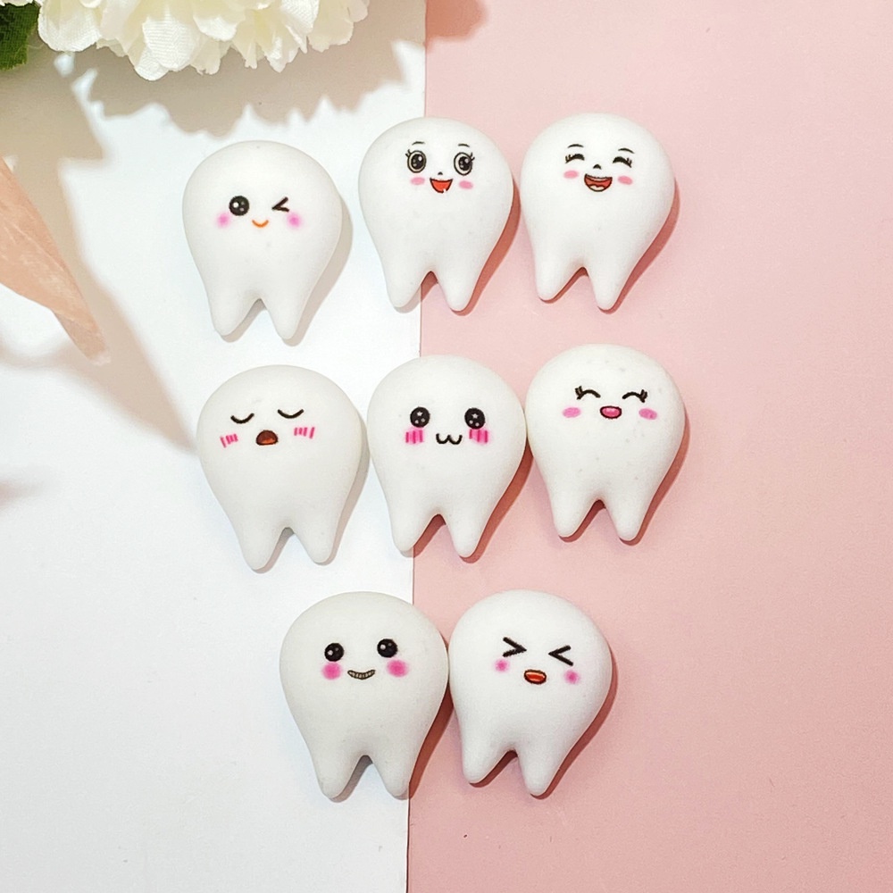Miếng Dán Trang Trí Điện Thoại Hình Chiếc Răng Bằng Nhựa Phát Quang Dễ Thương Diy