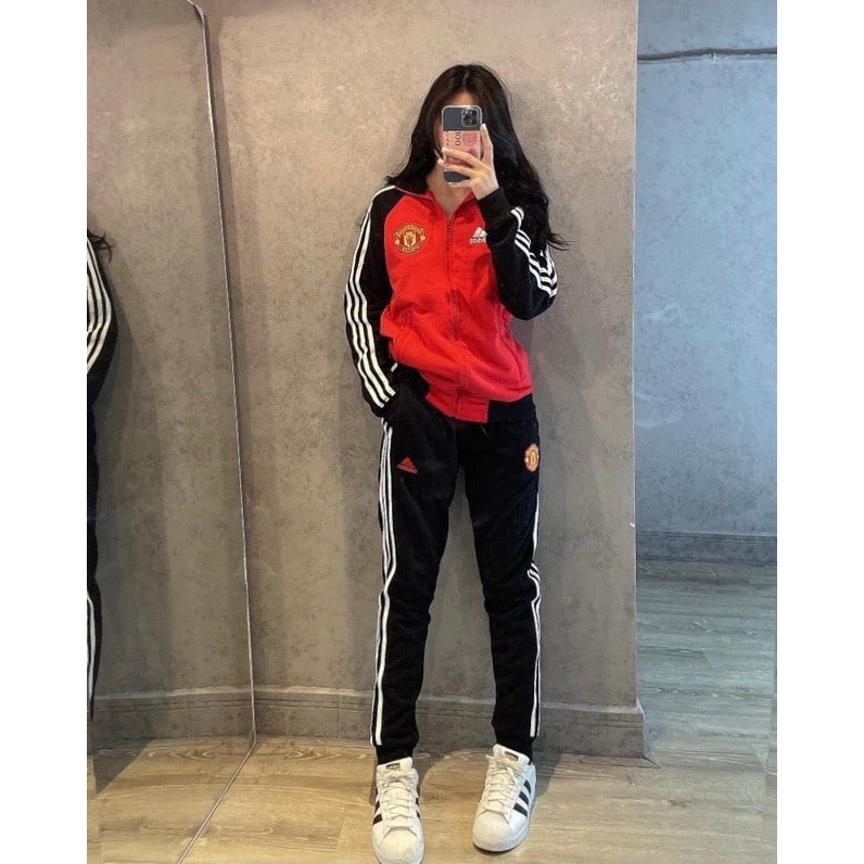 Áo khoác Training Adidas MU-Retro-Đỏ tay đen-VNXK