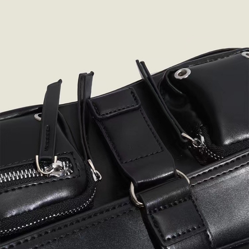 Túi đeo dưới cánh tay baguette new biker baguette Cá Tính Mới 2023