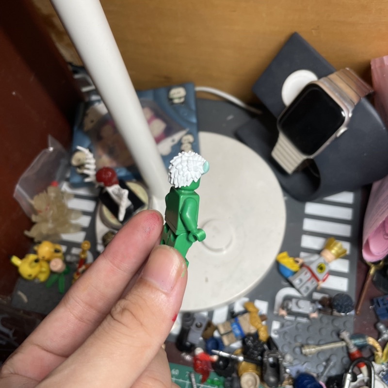 Phụ kiện minifigures: Tóc của các nhân vật