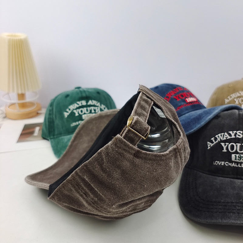 Mũ Lưỡi Trai Thêu Chữ Phong Cách Vintage