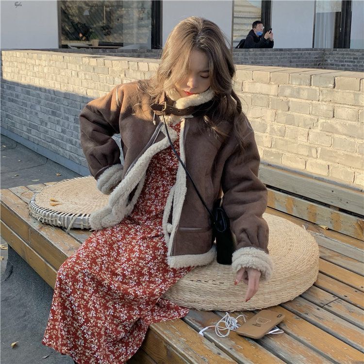 Đầm Hoa Dài Tay Cổ Tim Xinh Xắn Dành Cho Nữ