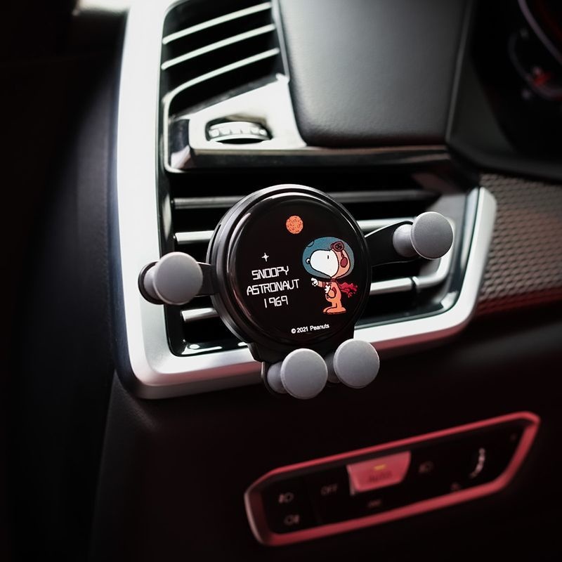 NASA Giá Đỡ Điện Thoại Hình Hoạt Hình Snoopy Đáng Yêu Cho Xe Hơi