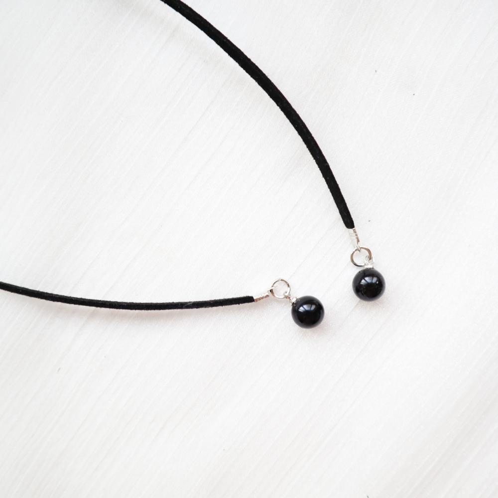 Vòng Cổ Choker Thắt Nơ Đính Hạt Giả Ngọc Trai Đen