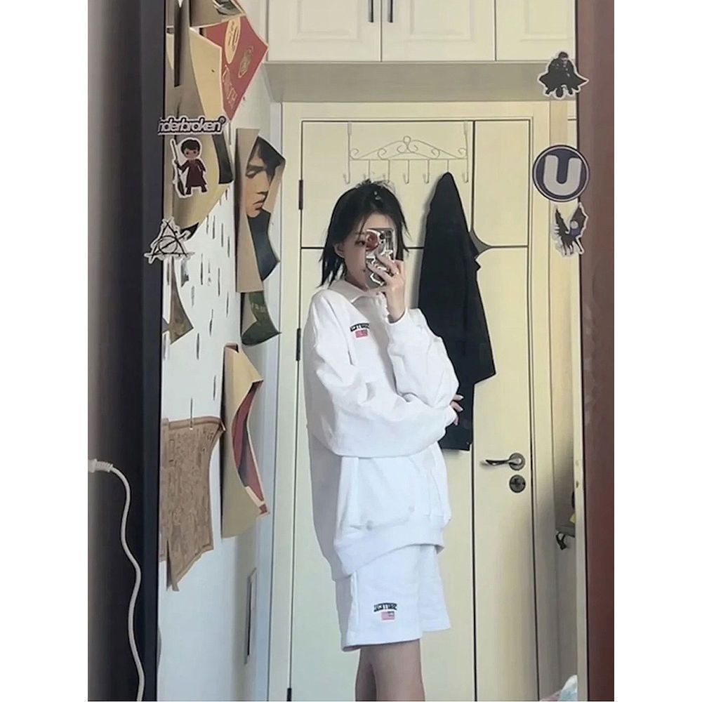 Bộ Đồ Thể Thao Áo Thun Polo Phối Quần Short Vải Mỏng Chống Nắng Thoải Mái Kiểu Mỹ Thời Trang Mùa Xuân Cho Nữ