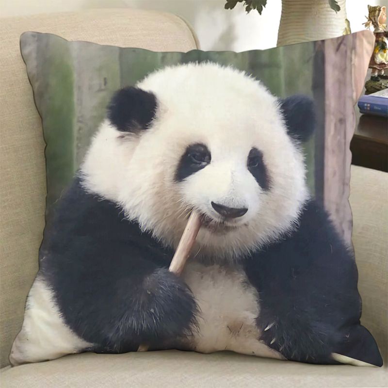 Gối Ôm Hình Gấu Trúc Và Hoa Dễ Thương