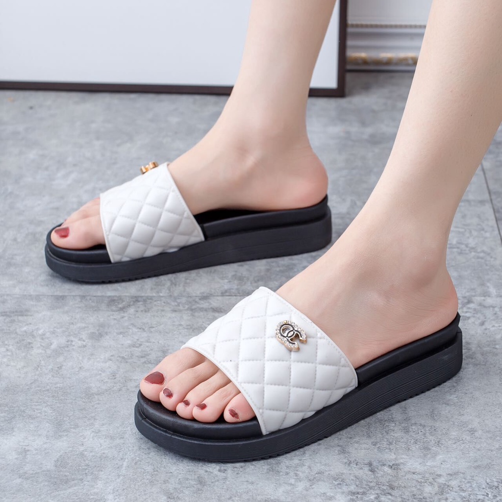 Dép Sandal Mềm Phong Cách Hàn Quốc Thời Trang Hè Thu 2023 AA4184