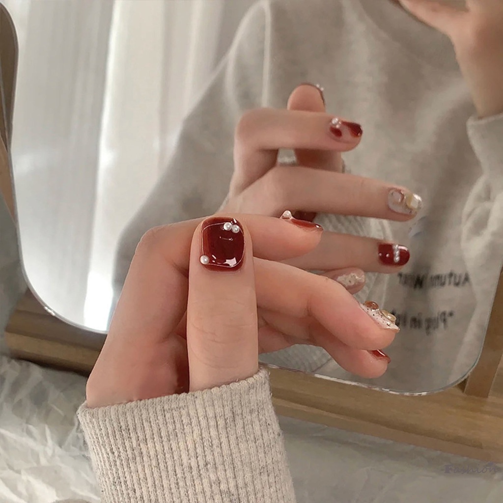 Móng Tay Giả Màu Nâu Đính Ngọc Trai Dễ Sử Dụng