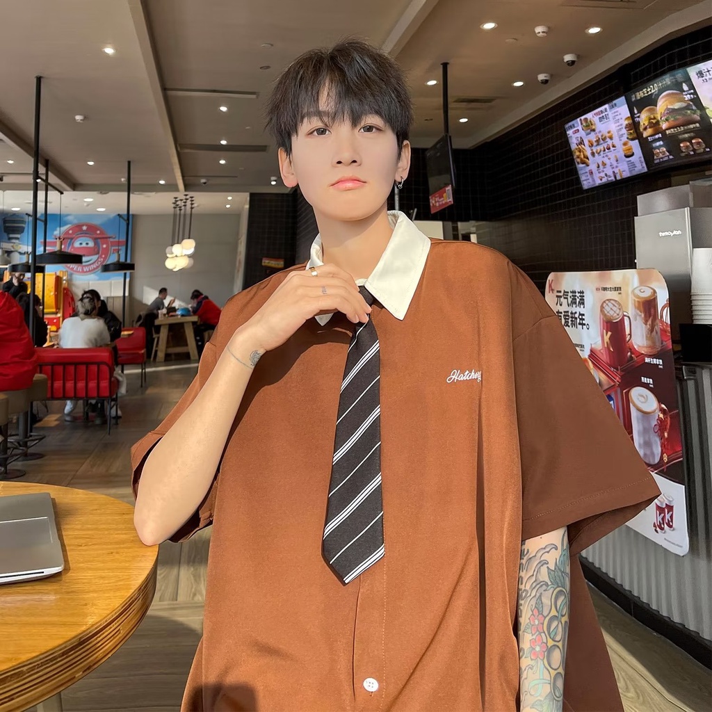 Áo Sơ Mi Ngắn Tay Dáng Rộng Thêu Họa Tiết Cá Tính Dành Cho Nam