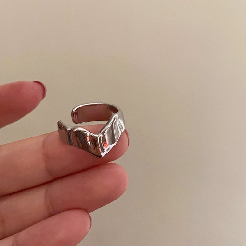 Nhẫn Hở Hình Chữ V Bằng Kim Loại Phong Cách Vintage Hàn Quốc