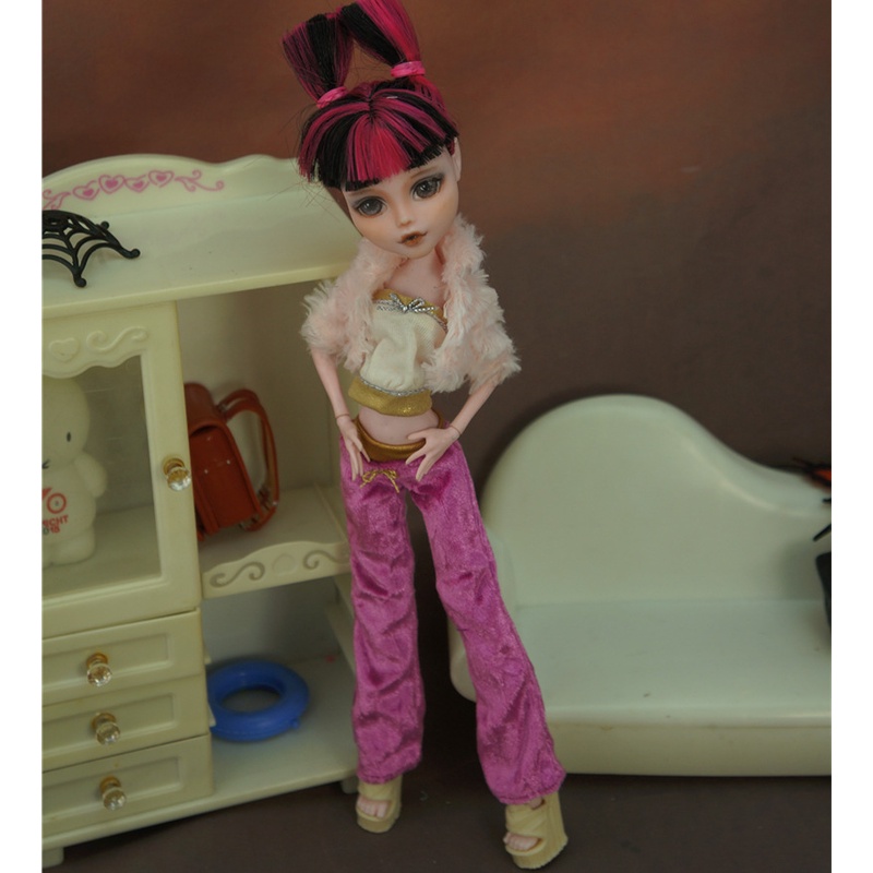Búp Bê Hình Quái Vật Thay Đổi Màu Sắc 27cm
