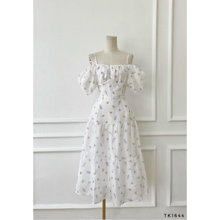 Đầm hoa tầng xòe 2 dây nhún ngực tay phồng kiểu rớt vai