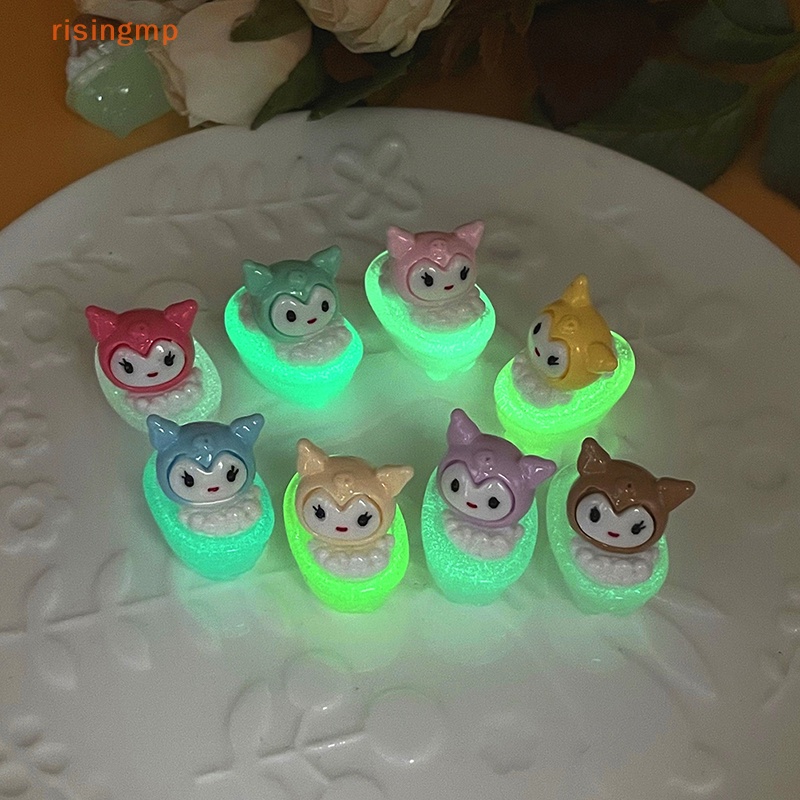 Set 2 Đồ trang trí Bồn Tắm Kuromi Mini Màu Dạ Quang Trang Trí Tiểu Cảnh