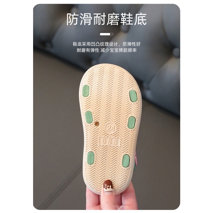 Xăng đan Công Chúa Đế Mềm Chống Trượt Cho Bé Gái