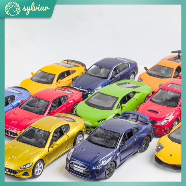 Mô Hình Xe Hơi Bằng Hợp Kim Tỉ Lệ 1: 36 Sang Trọng Trang Trí Nhà Cửa