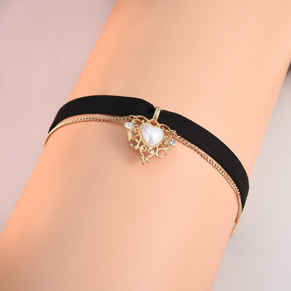 Vòng Cổ Choker Dây Nhung Mặt Trái Tim Phong Cách Gothic Cổ Điển Cho Nữ
