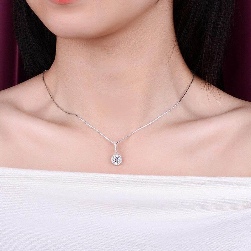 Dây Chuyền Mặt Tròn Đính Kim Cương Toàn Diện Đơn Giản