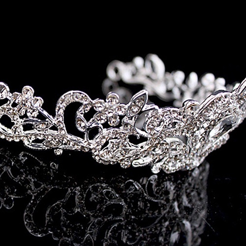 Cài Tóc Hình Vương Miện Đính Đá Lấp Lánh Dễ Thương Cho Cô Dâu