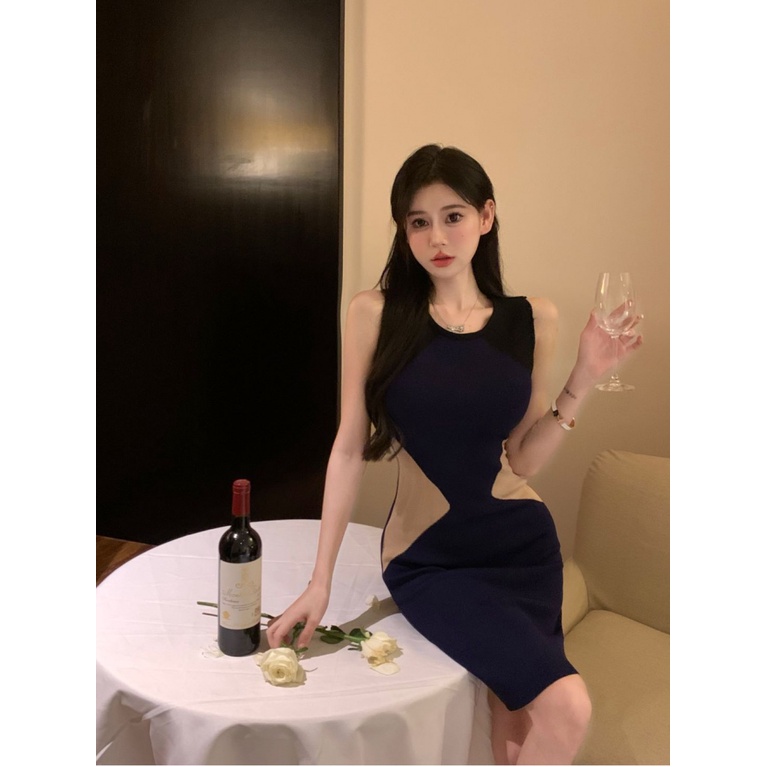 Đầm Dệt Kim Cổ Tròn Màu Sắc Tương Phản Thời Trang