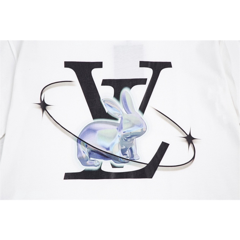 L &amp; V88-Rabbit Year Áo Thun Tay Ngắn Cổ Điển In Hình Thỏ Ngọc Bích Màu Vàng Kim