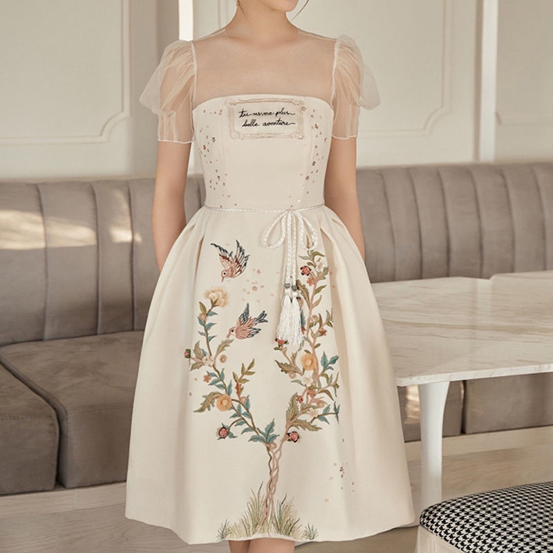 Đầm Hoa Tay Phồng Phối Vải Tuyn Thời Trang Mới