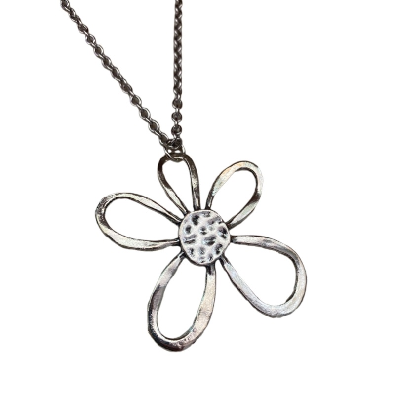 Vòng cổ Choker Mặt Hình Hoa Rỗng Thời Trang Cho Nữ